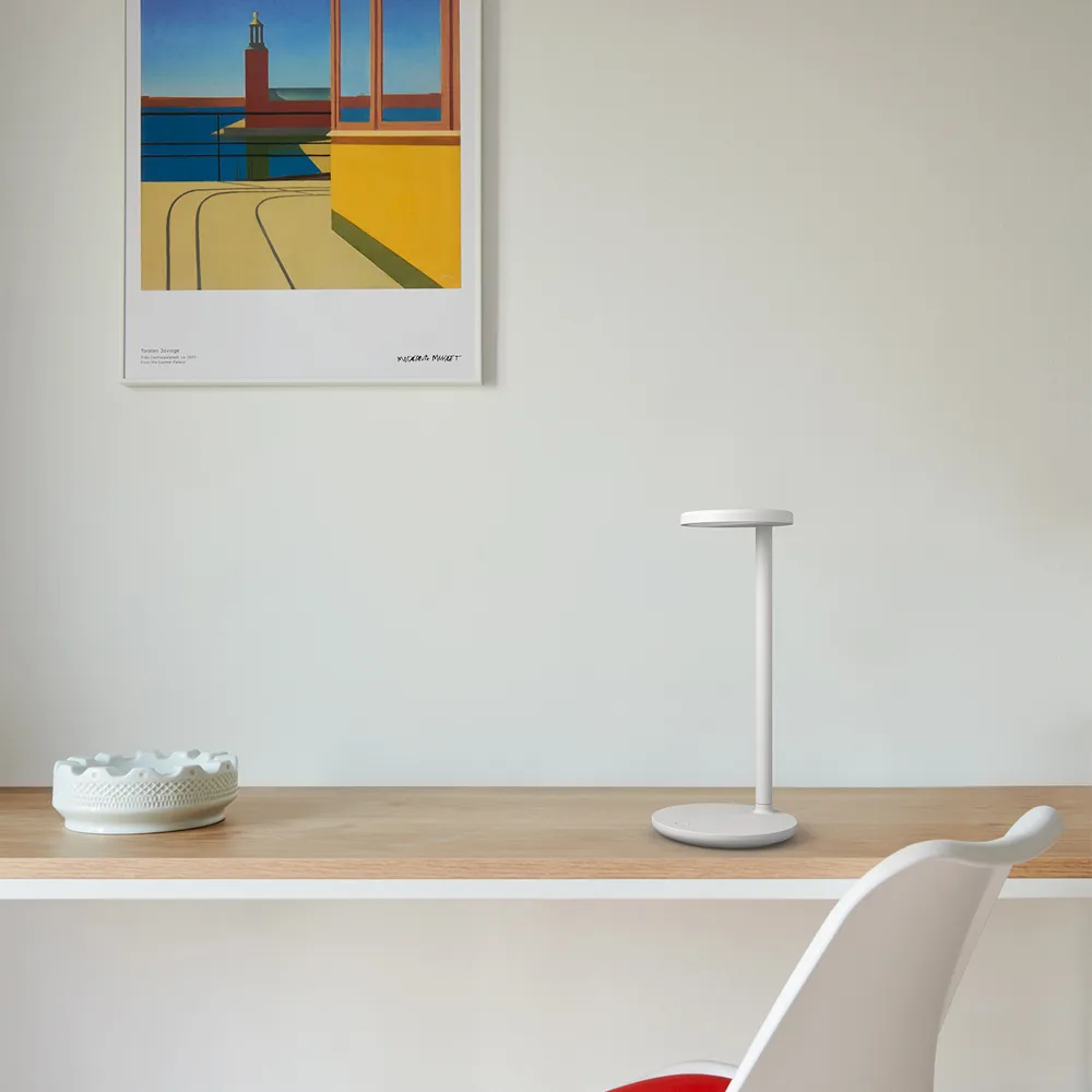 Oblique Qi bordslampa, Rostfärgad Flos