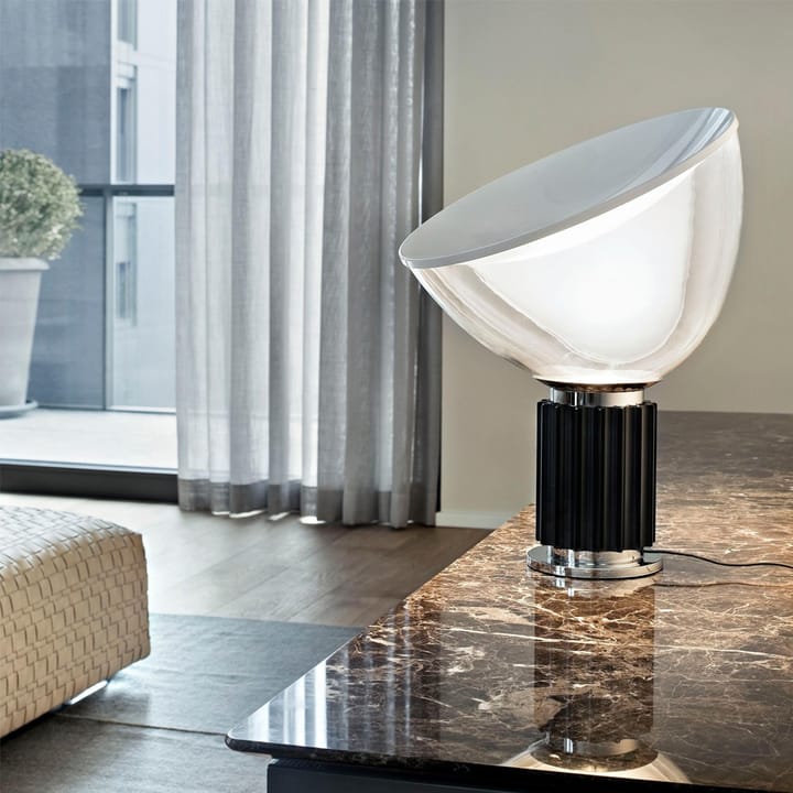 Taccia bordslampa LED 64,5 cm - Svart - Flos