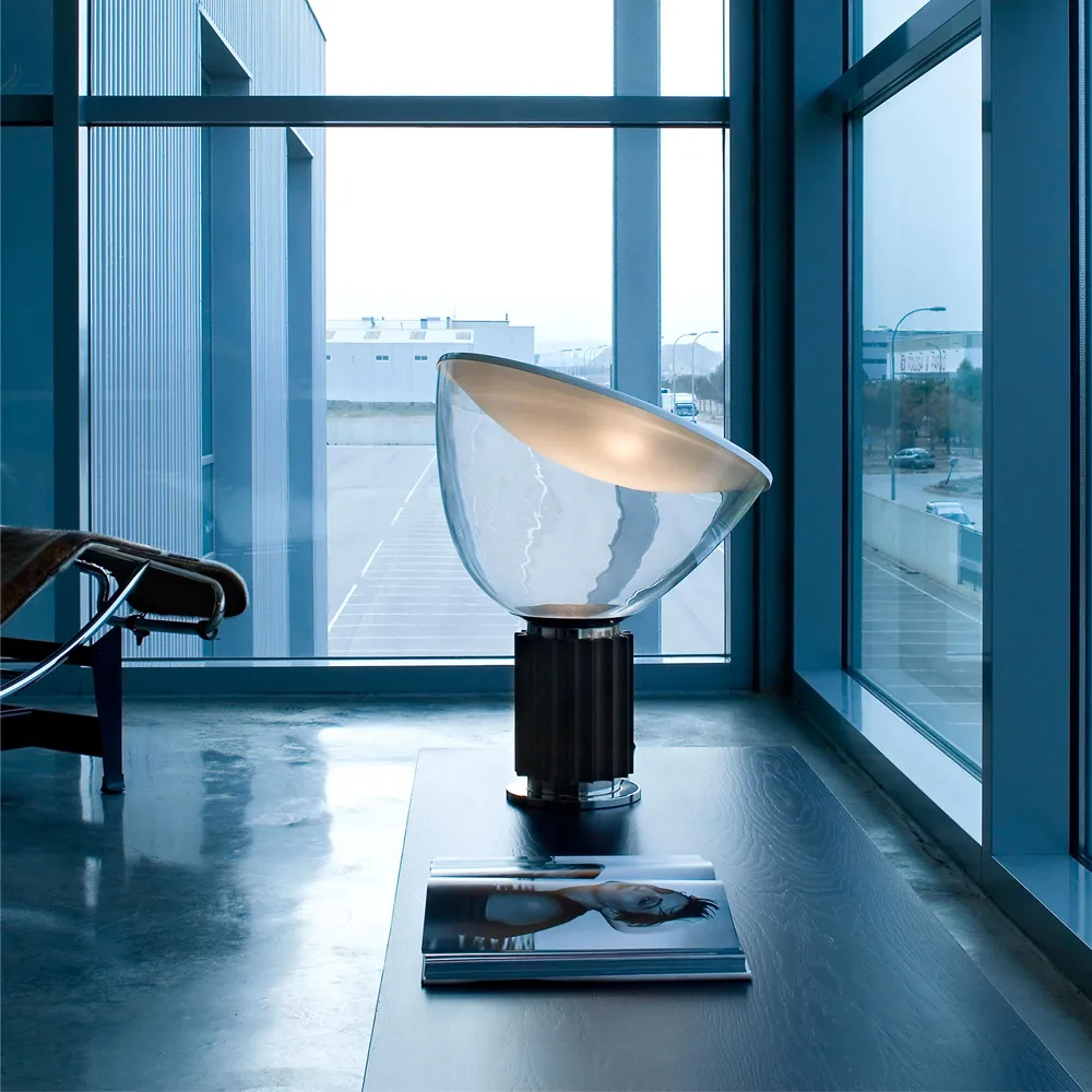 Taccia bordslampa LED 64,5 cm, Svart Flos
