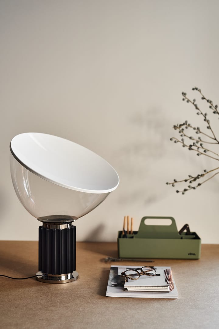 Taccia Small bordslampa LED 48,5 cm - svart, glaskupa - Flos