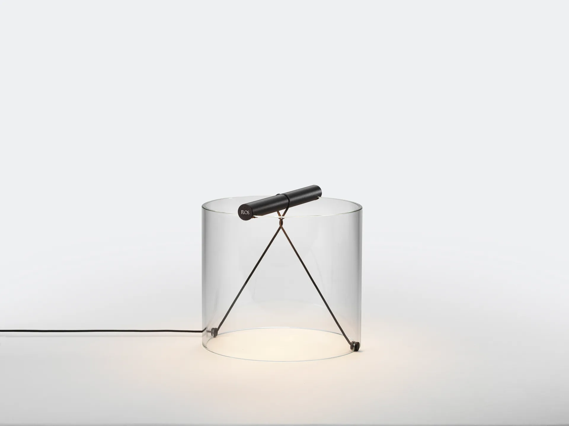 To-Tie T1 bordslampa, Mattsvart Flos