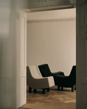 BD1 Lounge Chair - Tyg Ecriture 240-svart ek - Fogia