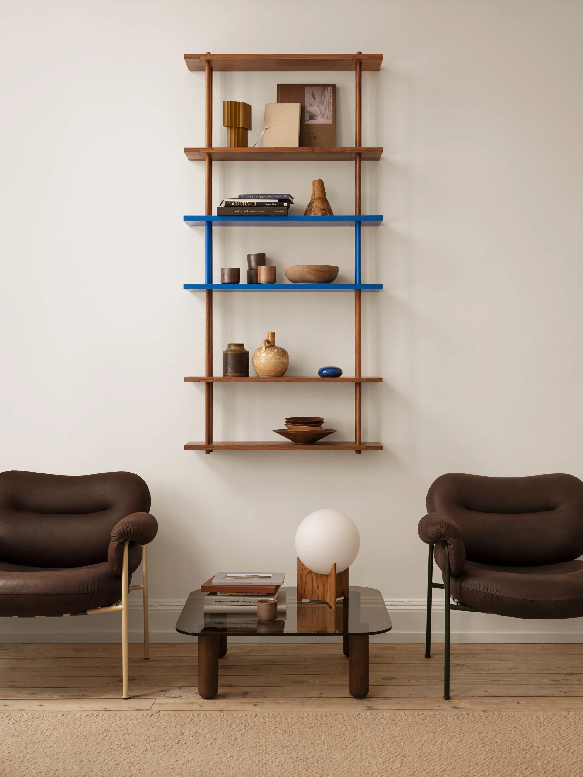 Bond hylla vägg W103, Blå lackad björk Fogia