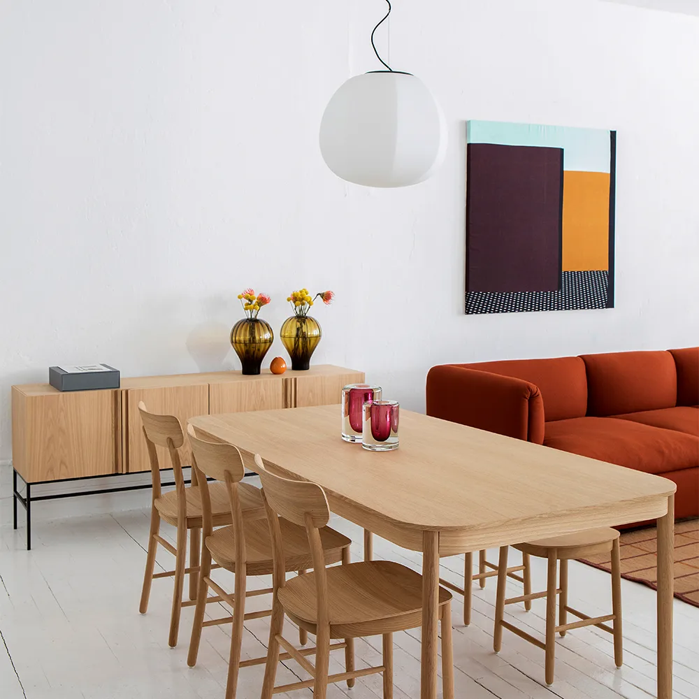 Boss sideboard, Ek-3 dörrar-kalksten-metallstativ Fogia