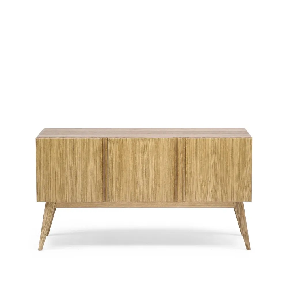 Boss sideboard, Lackad ek-3 dörrar-ekben Fogia