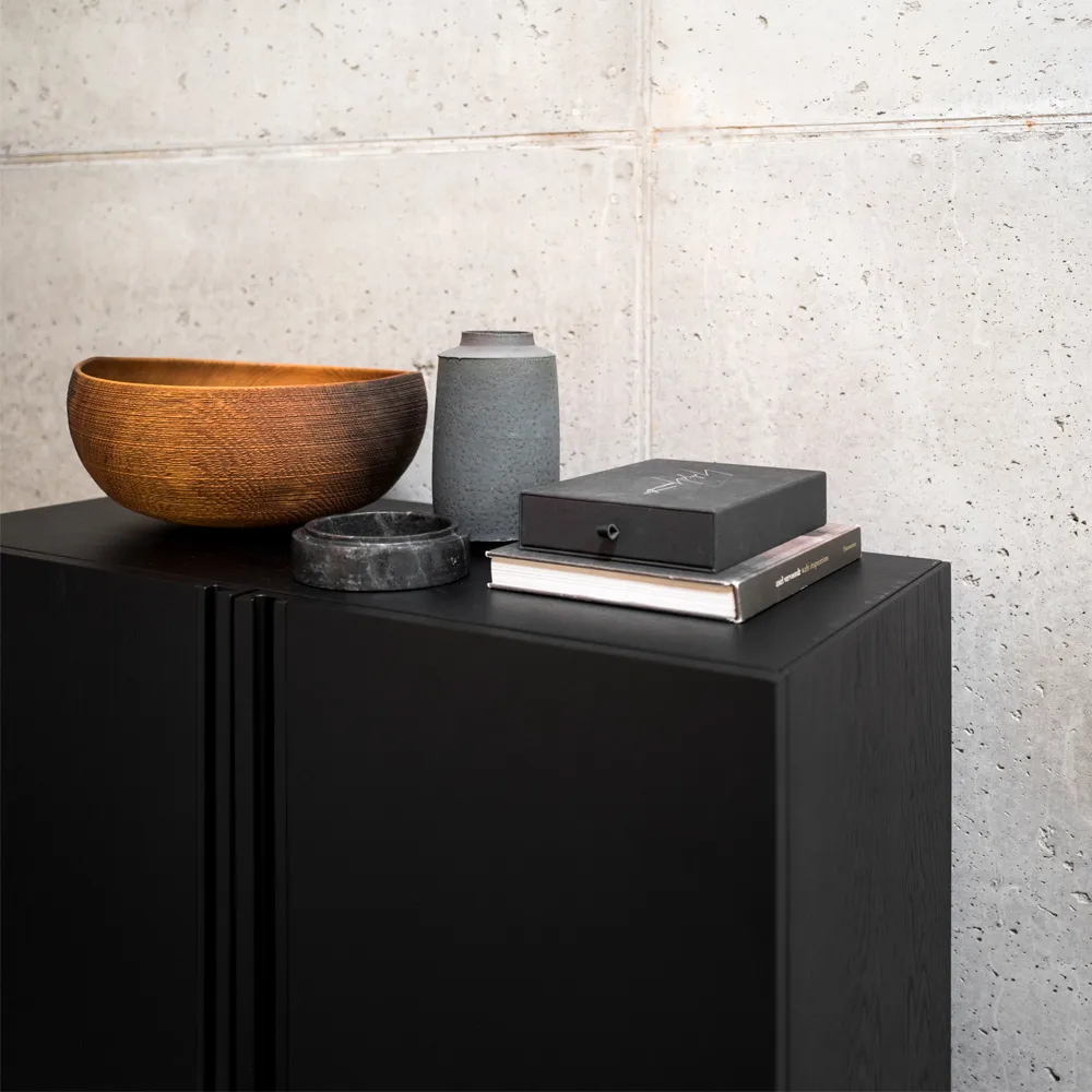 Boss skåp, Ek lågt-2 dörrar-ekben Fogia