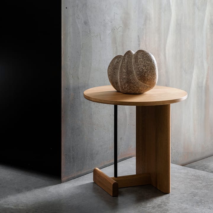 Koku soffbord högt Ø80 cm, Lackad ek Fogia