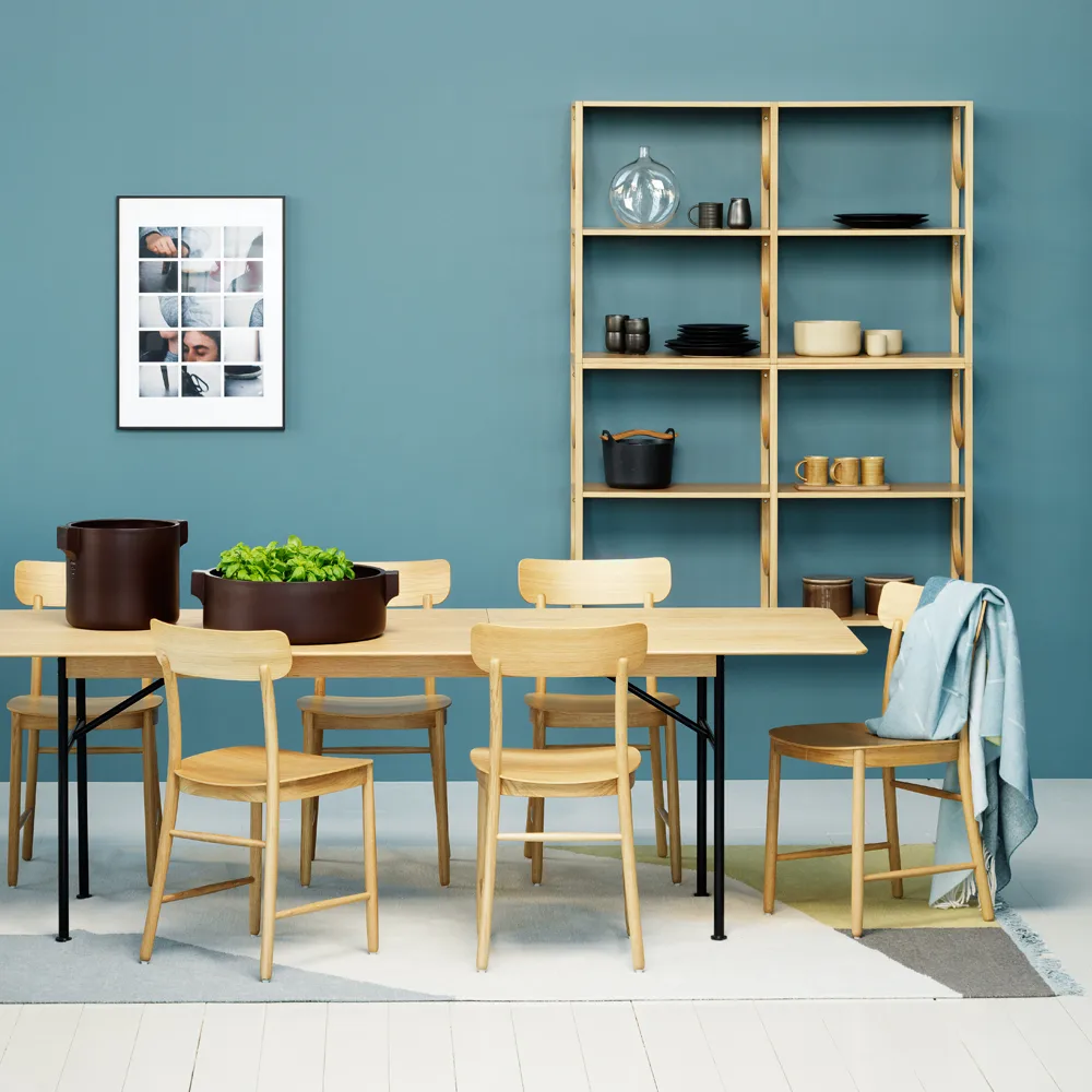 Supper matbord, ek klarlack-2 iläggsskivor 50 cm Fogia