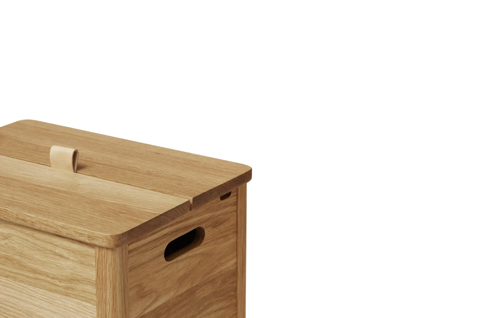 A Line tvättkorg, Ek Form & Refine