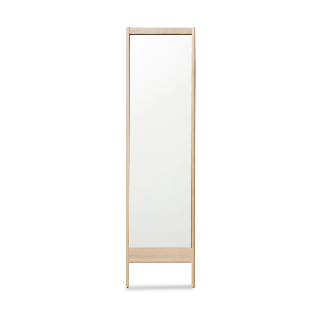 A Line väggspegel, Vit ek Form & Refine