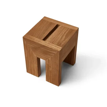 Monolith sidobord - Ek, 29x29x36 cm - Form & Refine