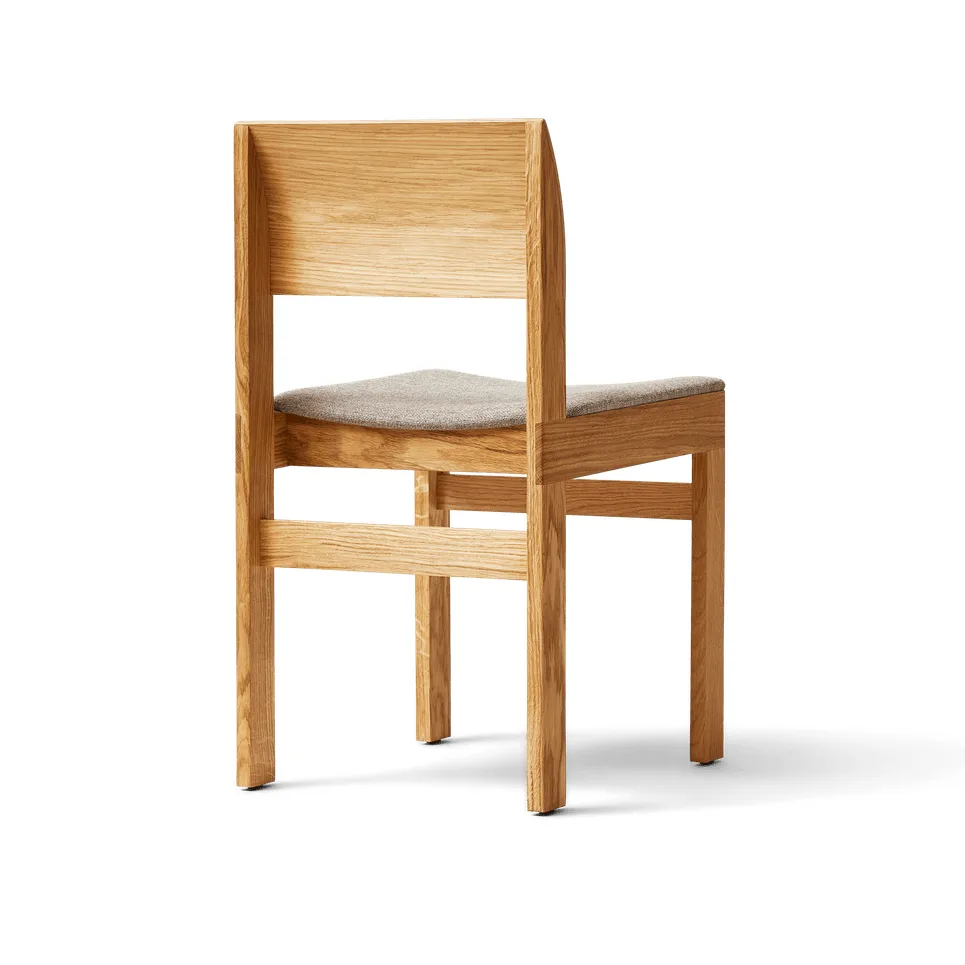 Sonder stol, Ek-Hallingdal 65-0227 Form & Refine