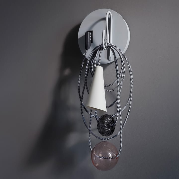 Filo vägglampa, grå, eastern coral Foscarini