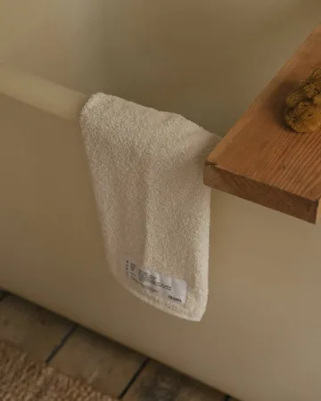 Heavy Towel handduk 80x50 cm - Bone white (vit) - FRAMA