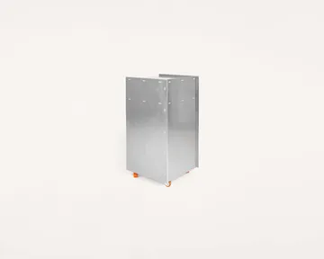 Rivet Cart avlastningsbord med hjul - Aluminium, 32,8x33,8x65 cm - FRAMA