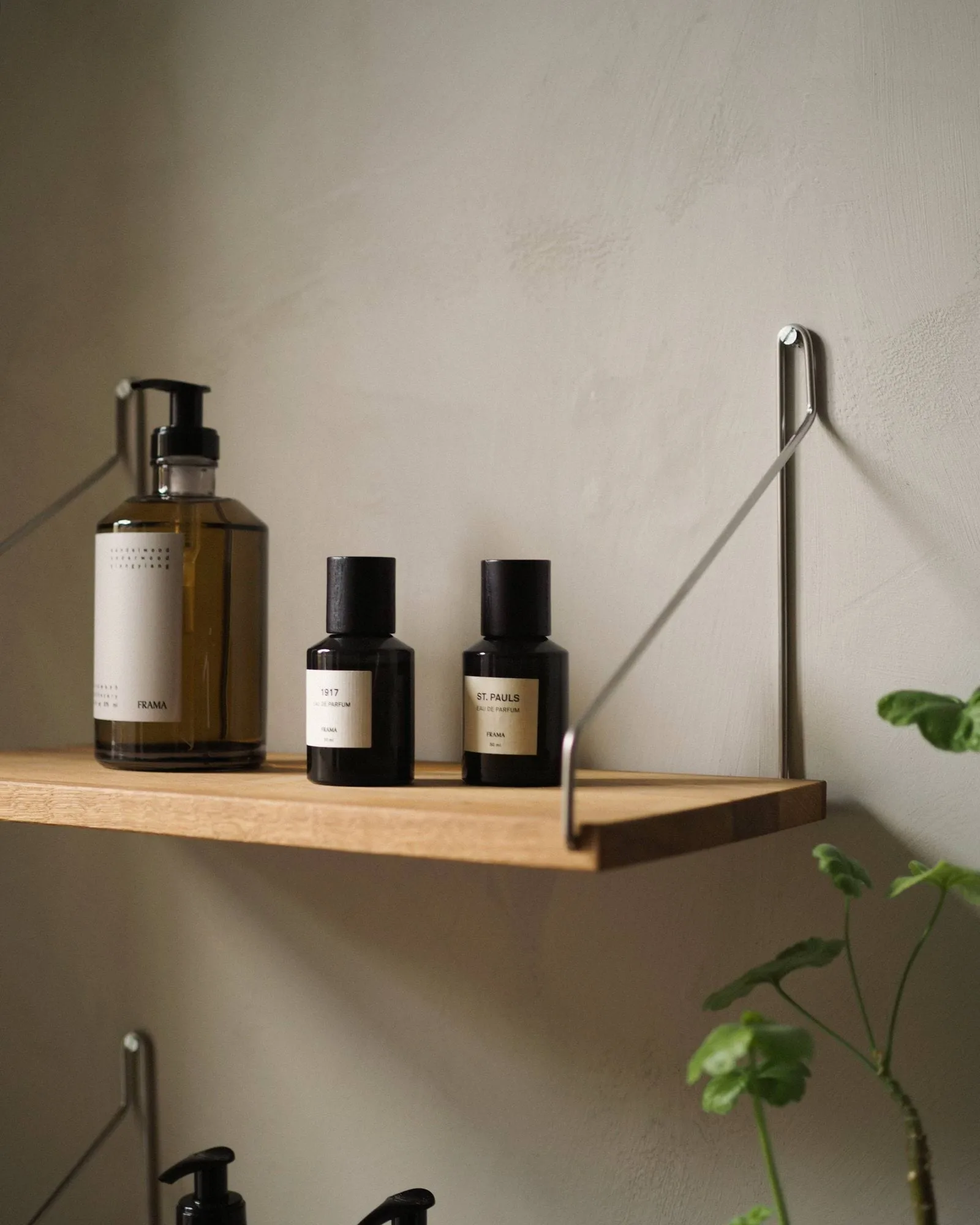 Single Shelf vägghylla, Ek-rostfritt stål, 80x20 cm FRAMA