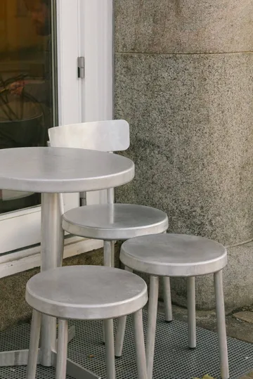 Tasca Table matbord - Aluminium, small, Ø58x75,5 cm - FRAMA