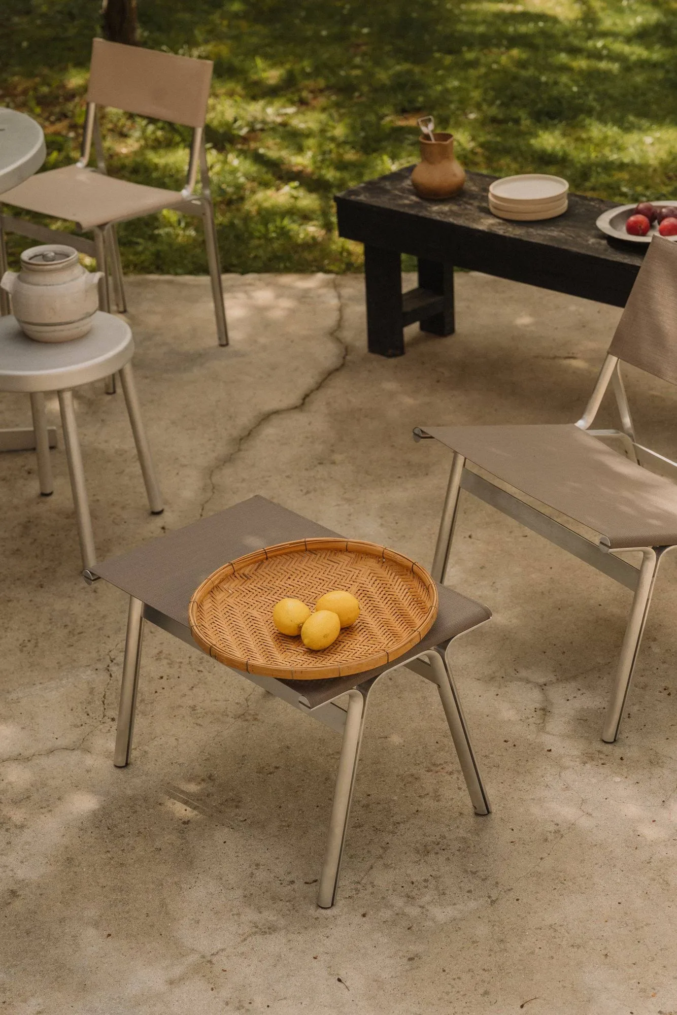 Union loungestol, Aluminium-Sandstone Linen FRAMA