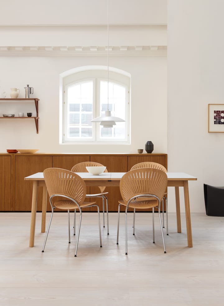 BM29 hylla 78x61 cm, Walnut lacquer Fredericia Furniture