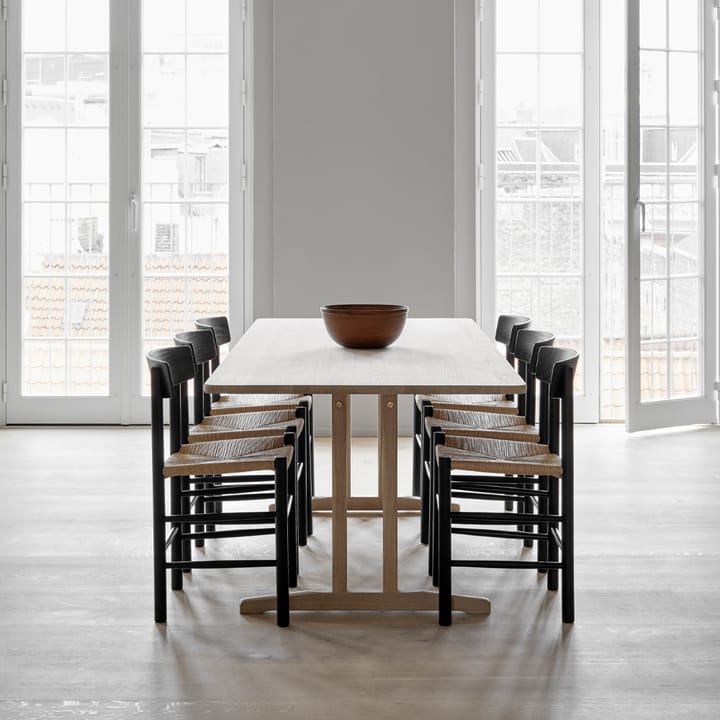 J39 stol - svart lack ek, flätning natur - Fredericia Furniture