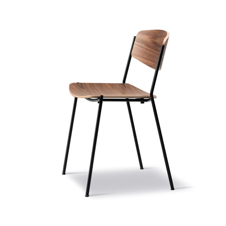 Lynderup 3080 stol, valnöt lack, svart stålstativ Fredericia Furniture