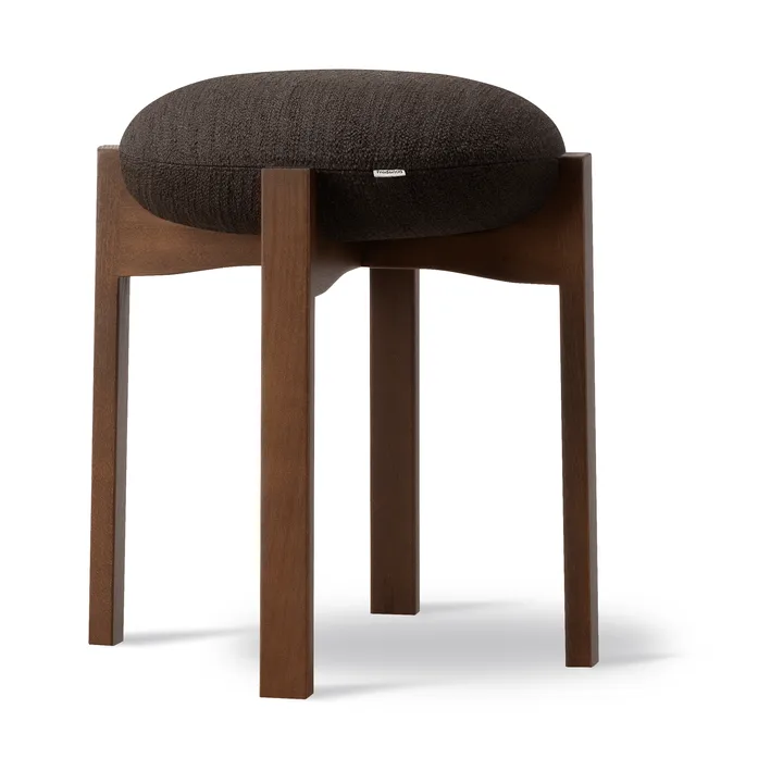 Pioneer pall låg - Odino RC41 dark brown-mörklackerad bok, Ø41x46 cm - Fredericia Furniture