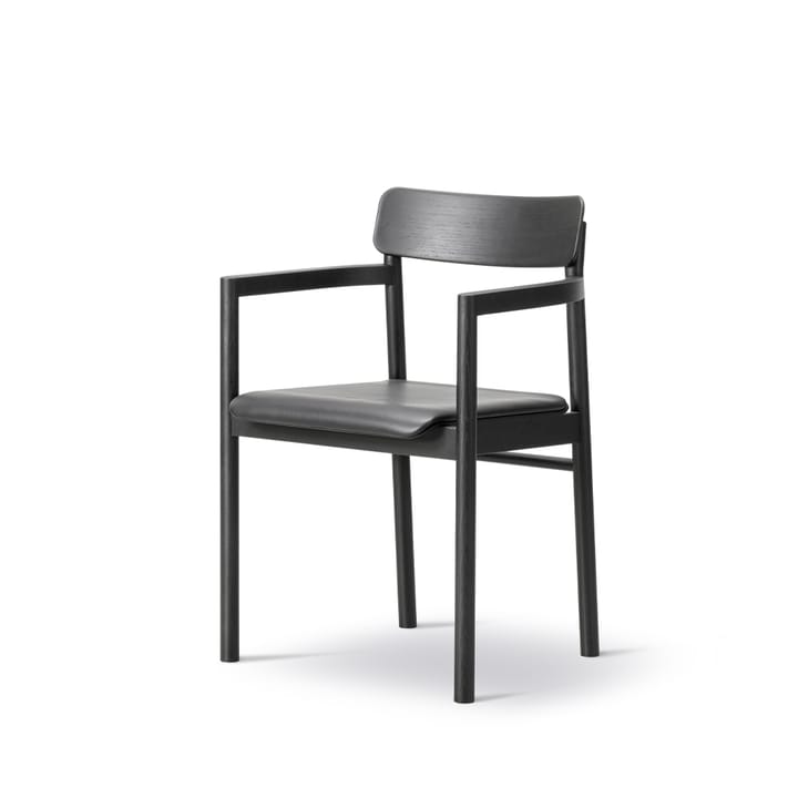 Post 3446 karmstol - Läder premium 88-svart lack ek - Fredericia Furniture