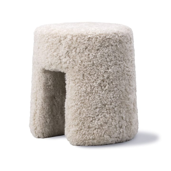 Sequoia sittpuff, fårskinn moonlight Fredericia Furniture
