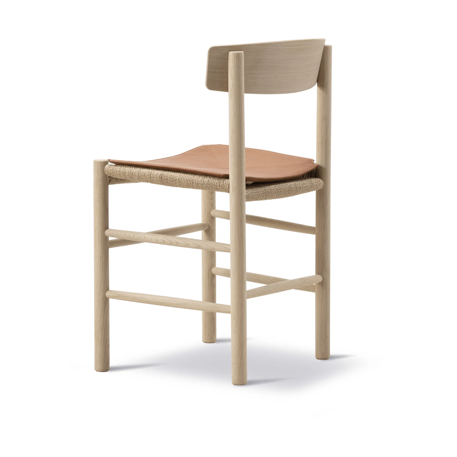 Sittdyna i läder till J39 stol, Läder Cera 905 Russet Brown Fredericia Furniture
