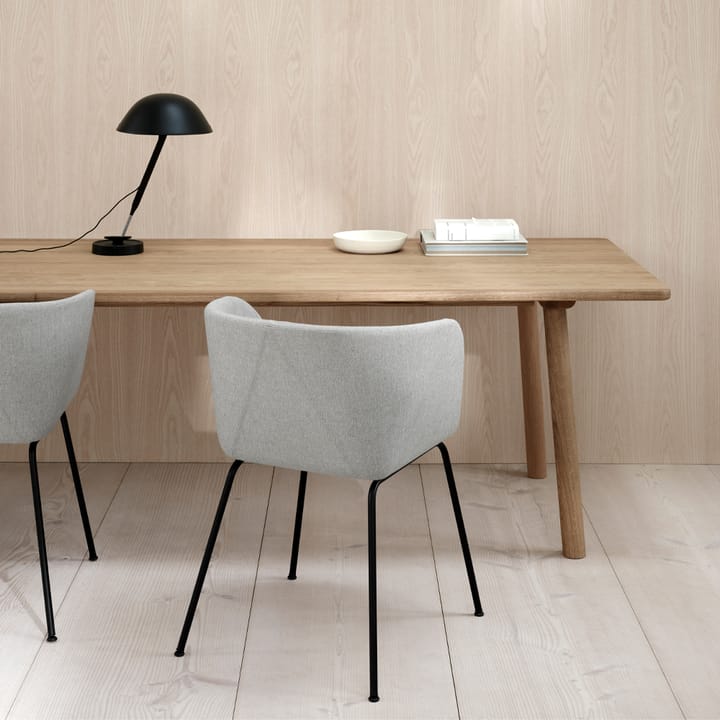 Taro 6106 matbord, ek såpa, 220x93,5cm Fredericia Furniture