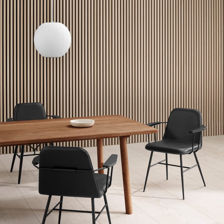 Taro 6106 matbord, ek såpa, 220x93,5cm Fredericia Furniture