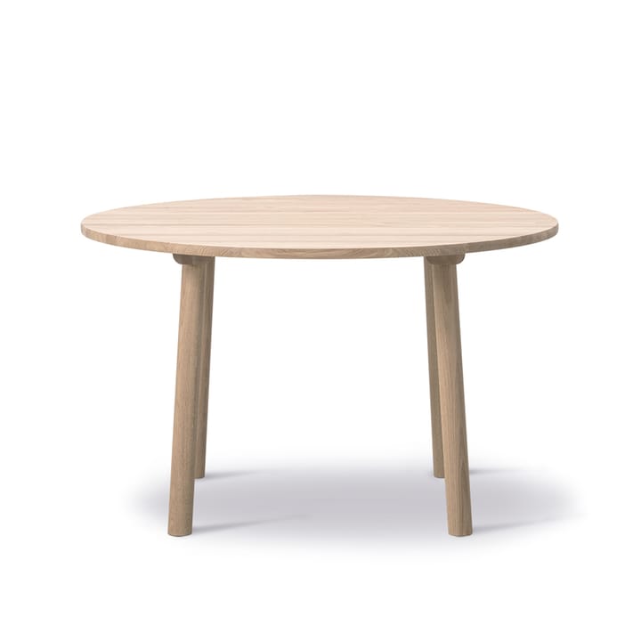 Taro 6121 matbord - ek såpa, ø120 cm - Fredericia Furniture