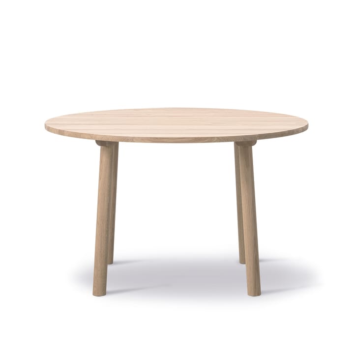Taro 6121 matbord - ek såpa, ø120 cm - Fredericia Furniture