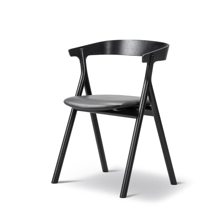 Yksi 3341 stol - Läder premium 88-ek svartlack - Fredericia Furniture