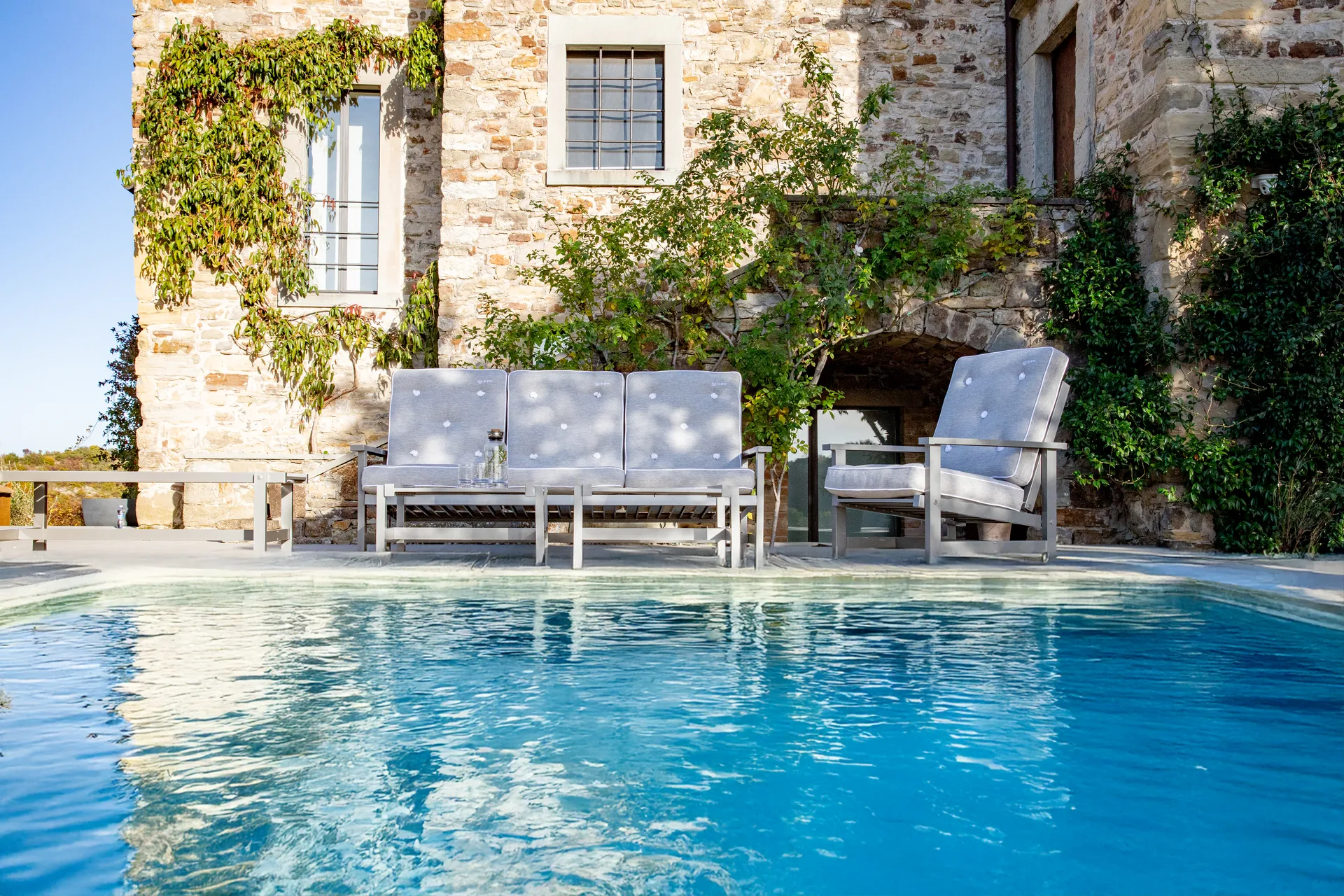 09 soffa, Grey, 3-sits Fri Form