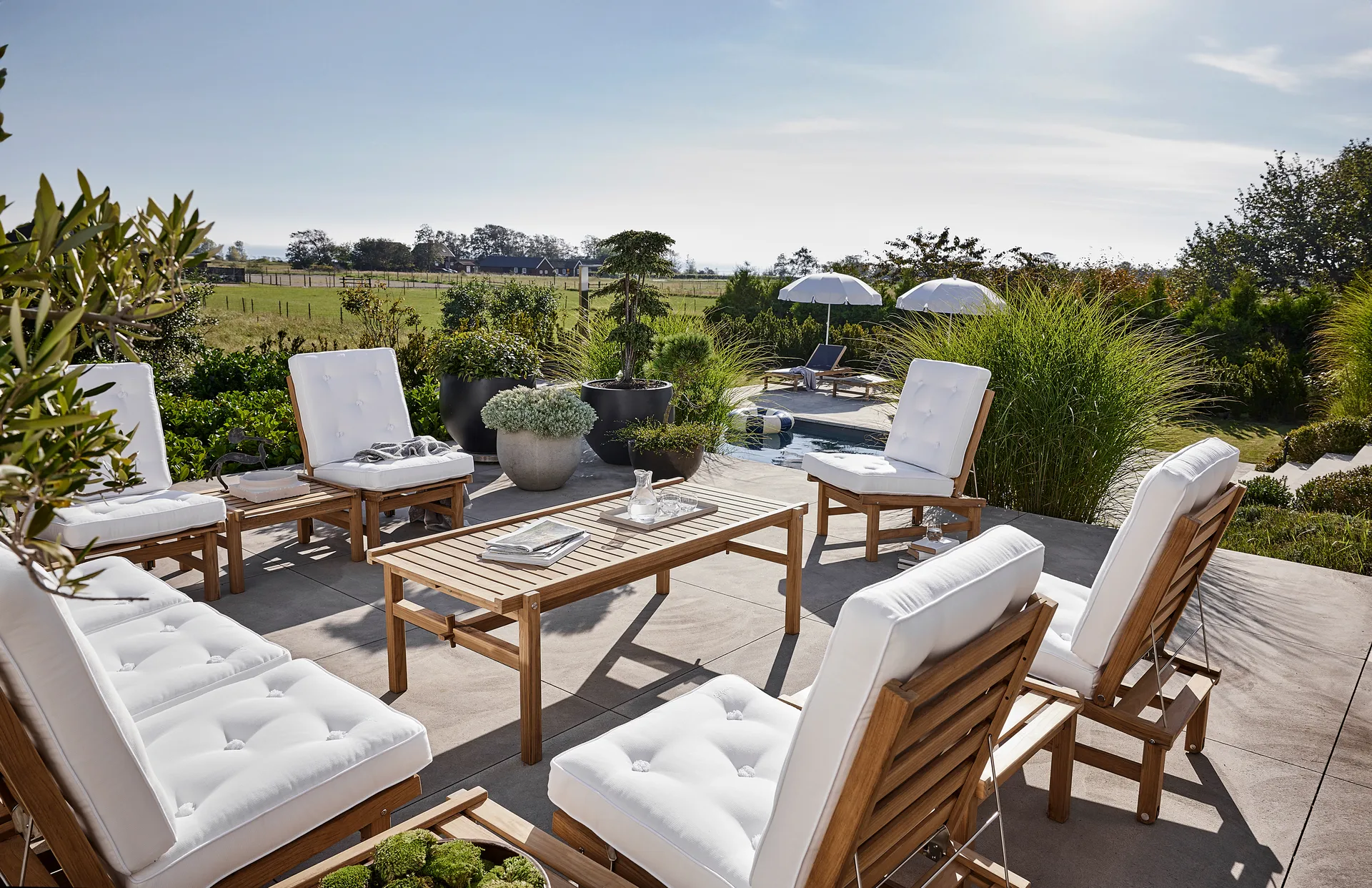 10 fåtölj, Teak Fri Form