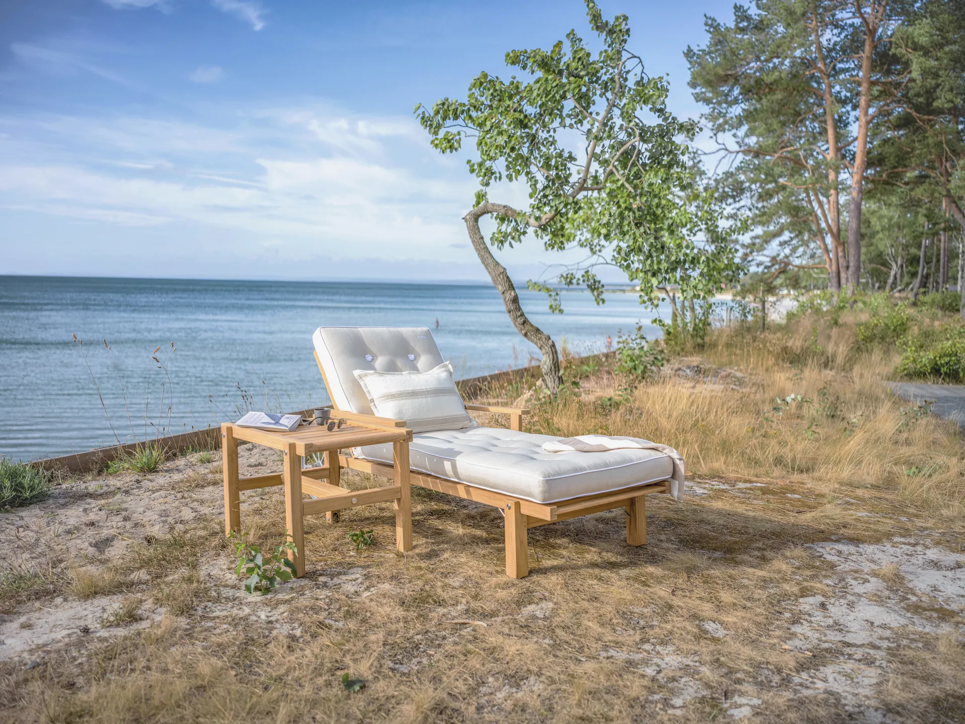 49 rullbord, Teak, 48x45 cm Fri Form