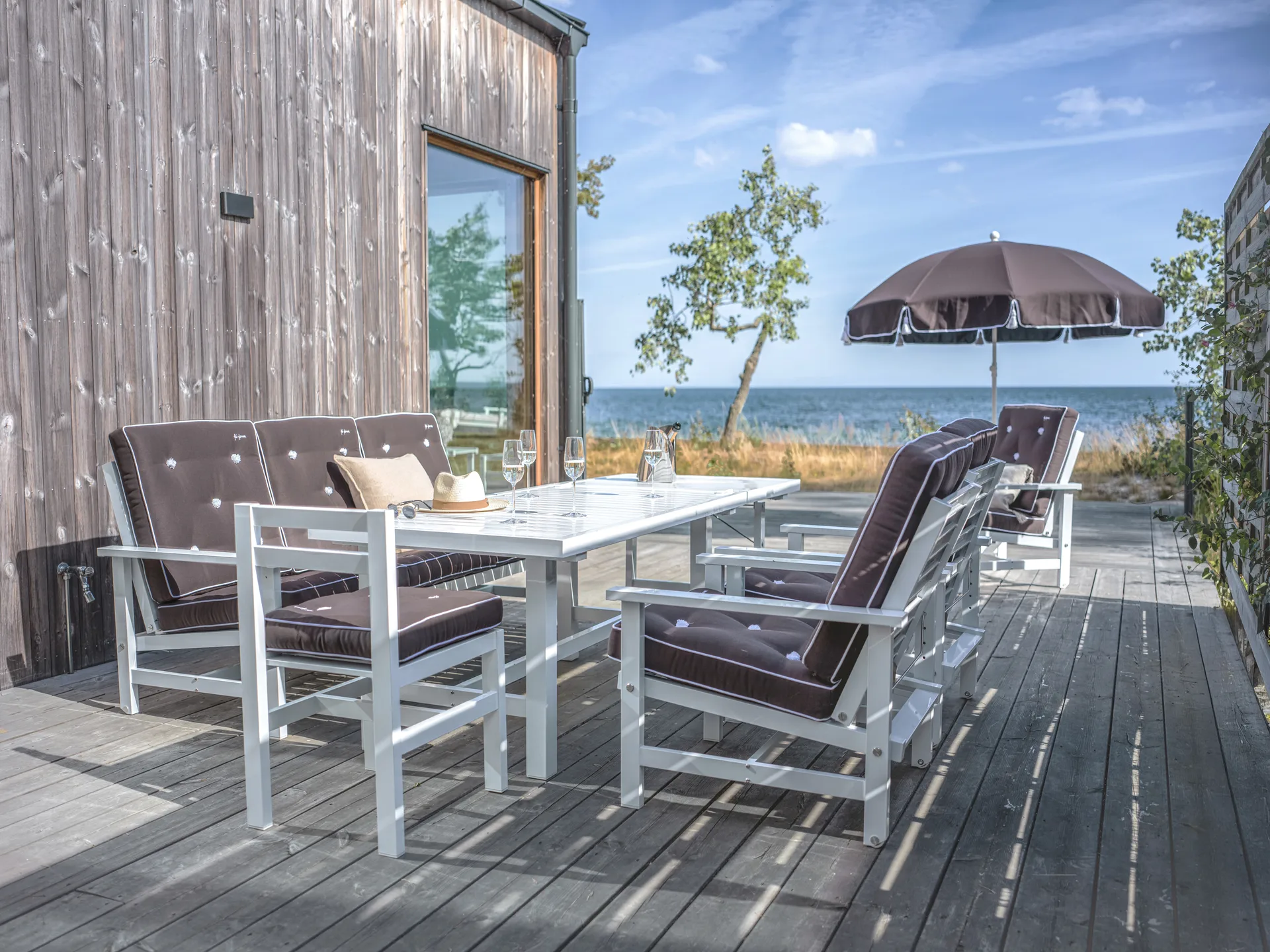 62 bord, White, 142x80x65,5 cm Fri Form