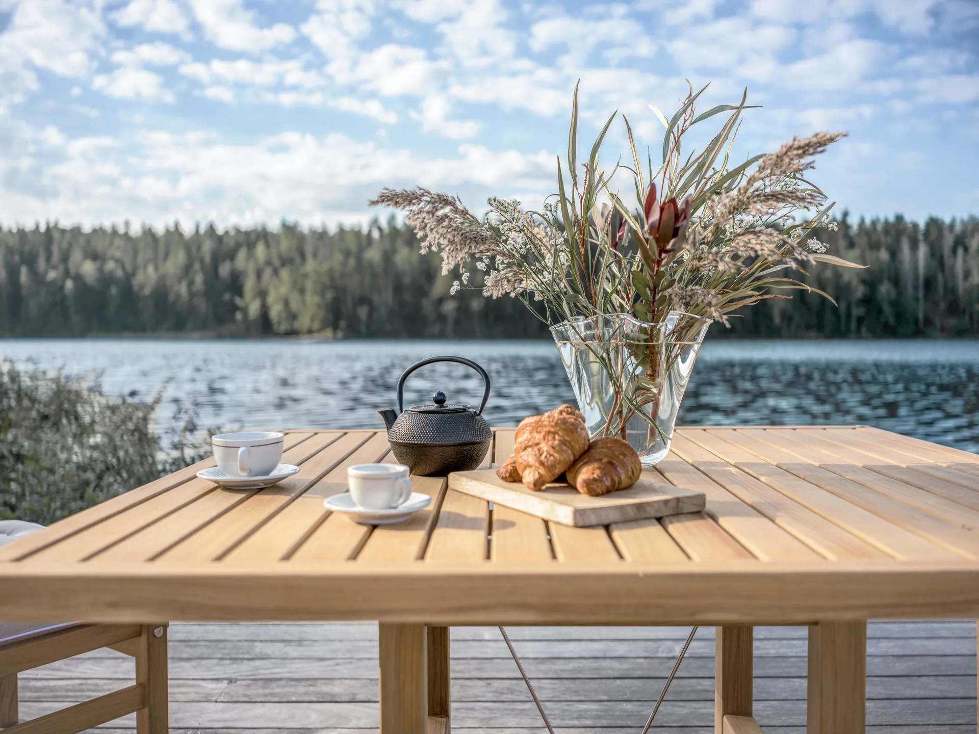 65 bord, Teak, 128x120x68 cm Fri Form