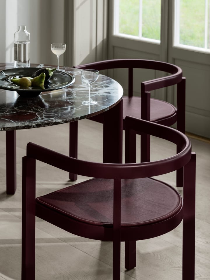 After matbord Ø120 cm, Polerad marmor-burgundy Fritz Hansen