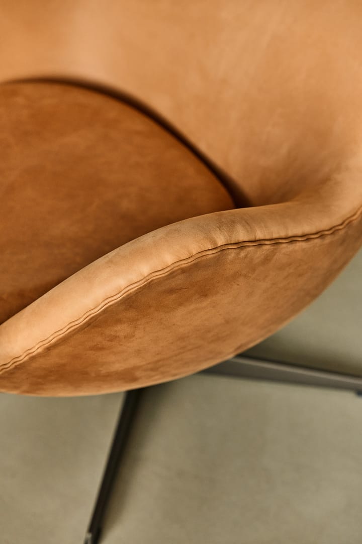 Ägget 3316 Fåtölj Special Edition, Dunes Cognac-brown Fritz Hansen