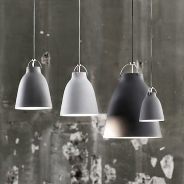 Caravaggio 2 pendel - Svart blank-röd textilsladd - Fritz Hansen