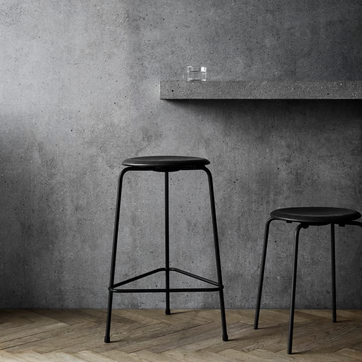 Dot pall läder, Cowboy black Fritz Hansen