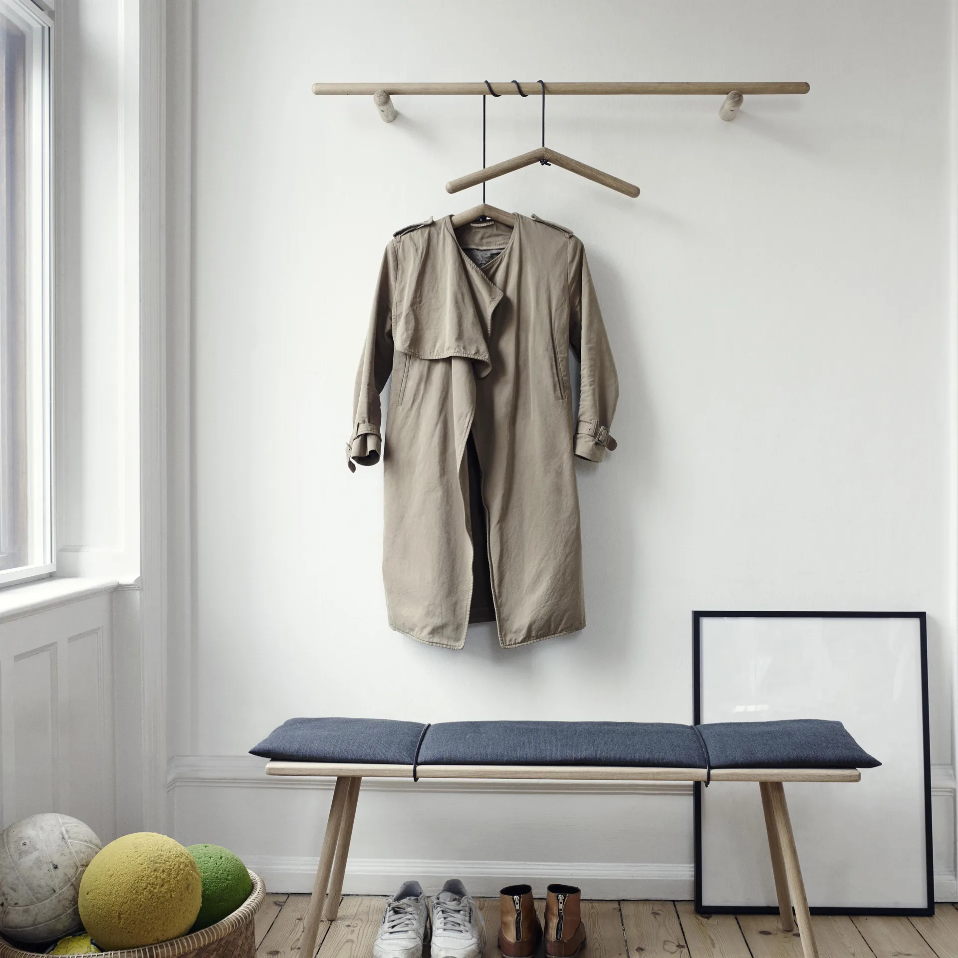 Georg hängare 115 cm, ek Fritz Hansen