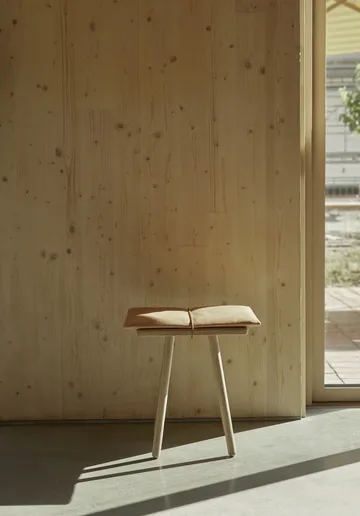 Georg läderdyna med rem till pall/barstol - Beige-brun - Fritz Hansen