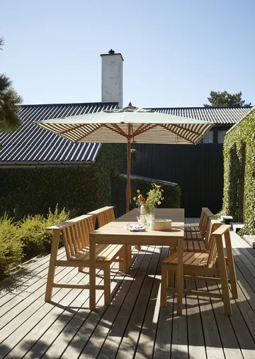 Messina parasoll - Light apricot/dark green, 300x300 cm - Fritz Hansen