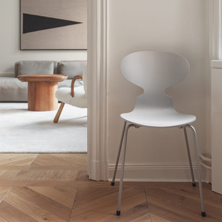 Myran 3101 stol - light beige, lackad, kromat stålstativ - Fritz Hansen