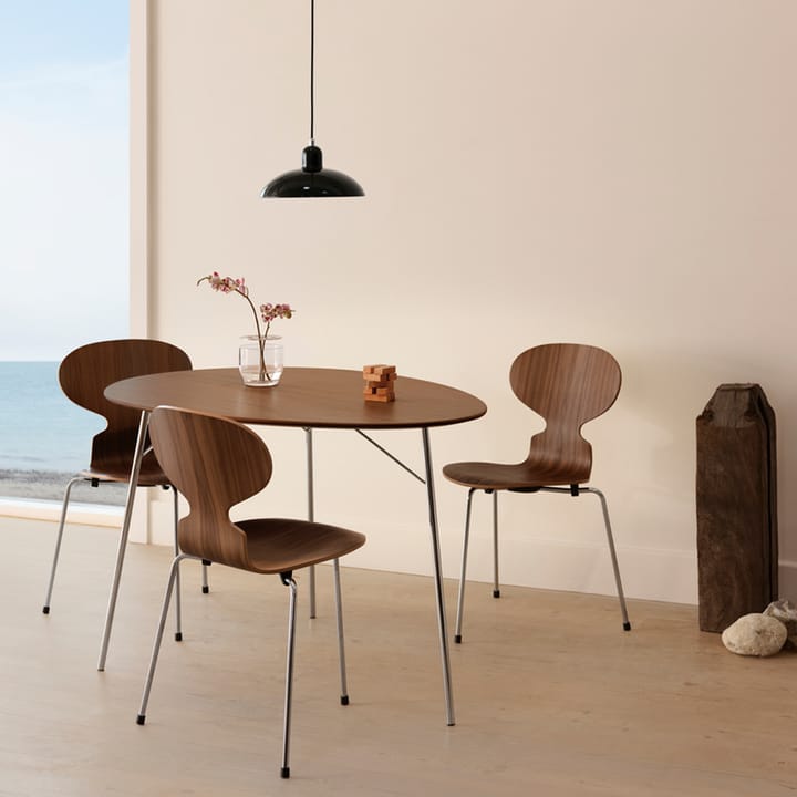 Myran 3101 stol - svart, målad ask, kromat stålstativ - Fritz Hansen