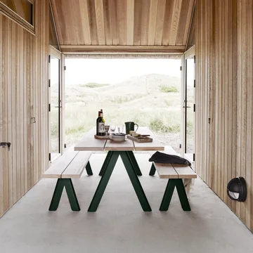 Overlap bänk - cederträ, hunter green stativ - Fritz Hansen