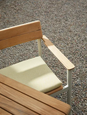 Pelagus karmstol teak - Light ivory - Fritz Hansen